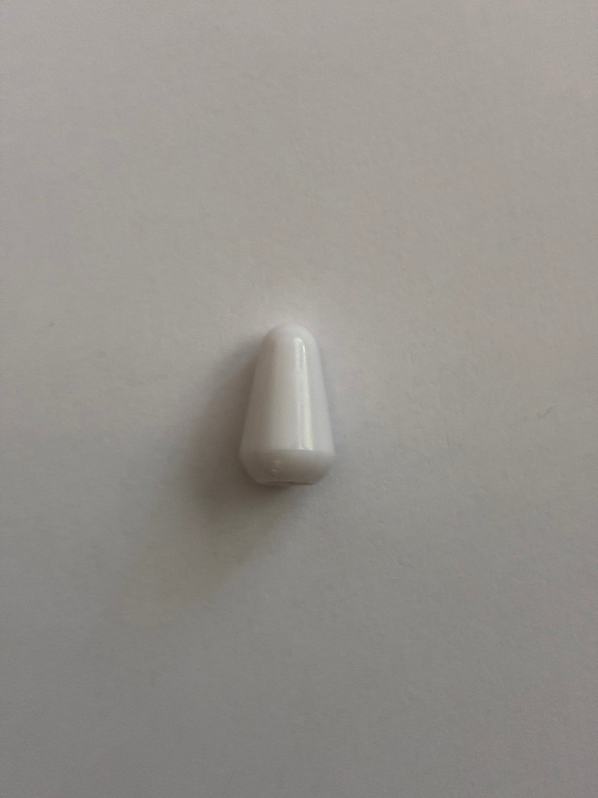 Mikrofonikytkimen nuppi S-style (valk.)