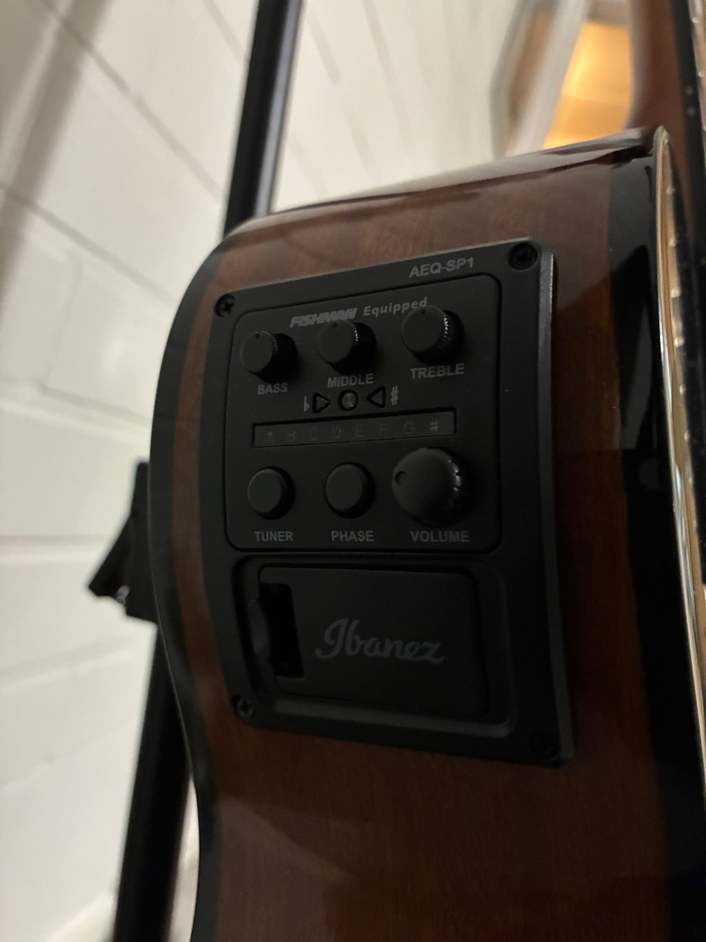 Ibanez AEWC11-TCB (käytetty)