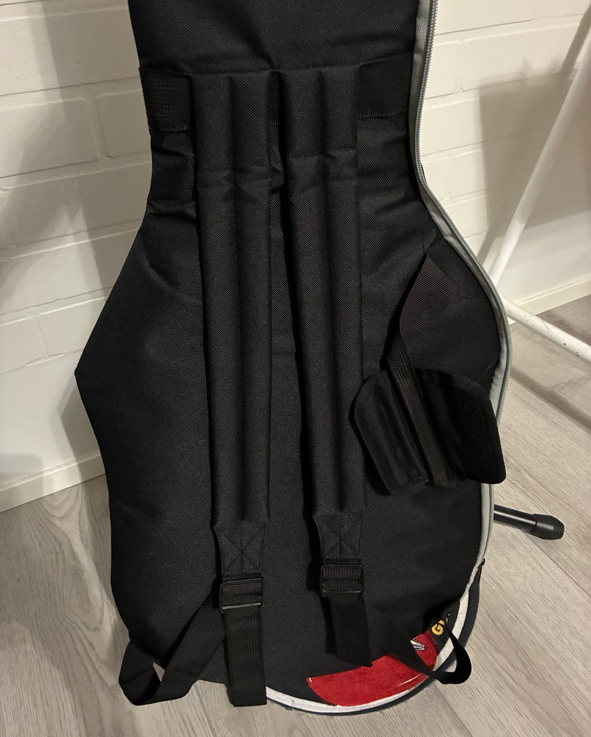 Tourtech kitarapussi (B-stock)