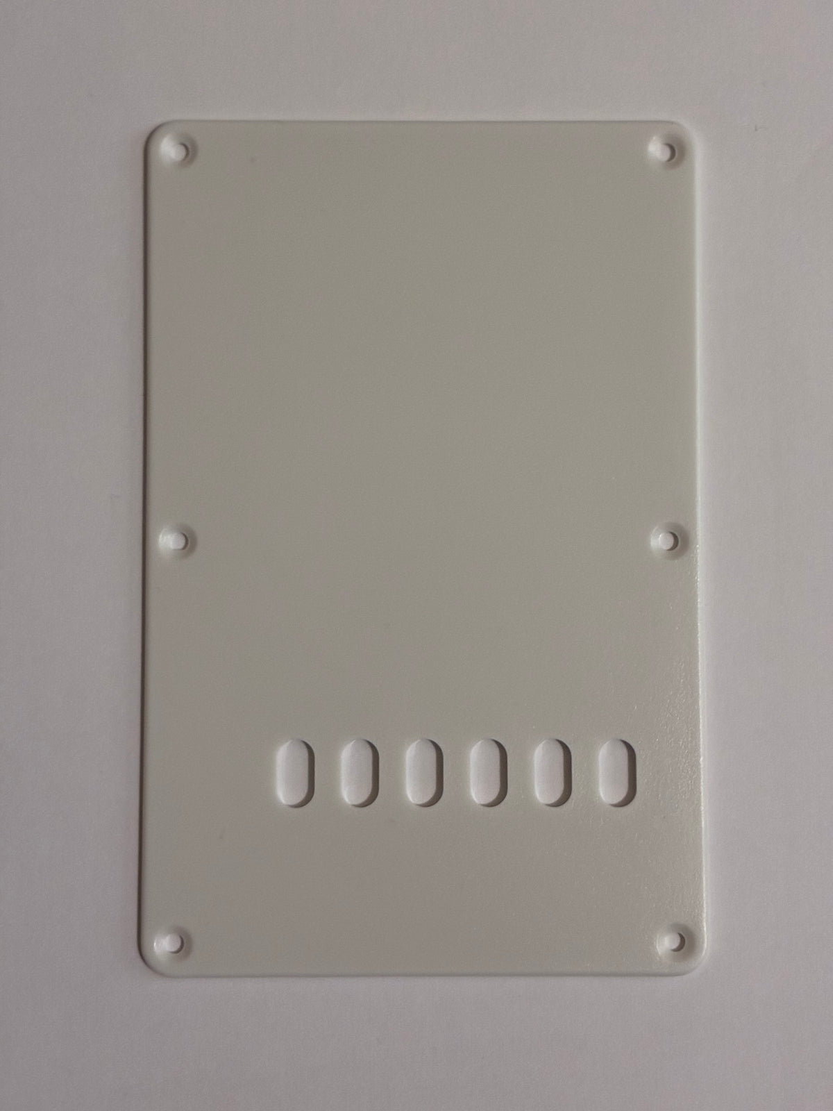 Tremolon takalevy / backplate (valkoinen)